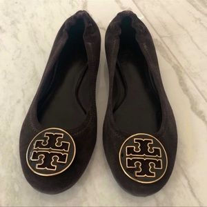 TORY BURCH Chocolate brown suede Reva Flats
